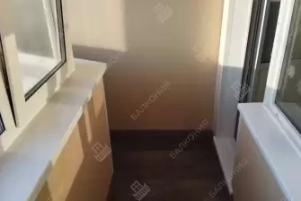 Остекление и отделка балкона в многоквартирном доме