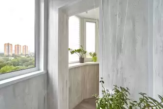 Отделка с качественным утеплением балкона в квартире