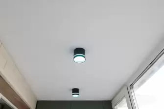 Отделка стеновым паркетом лоджии 3 метра