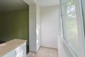 Объединение уютного балкона с комнатой