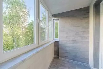 Дополнительное помещение на лоджии 3 метра с обшивкой ламинатом