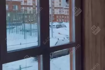 Панорамное остекление балкона и отделка ламинатом и панелями ПВХ