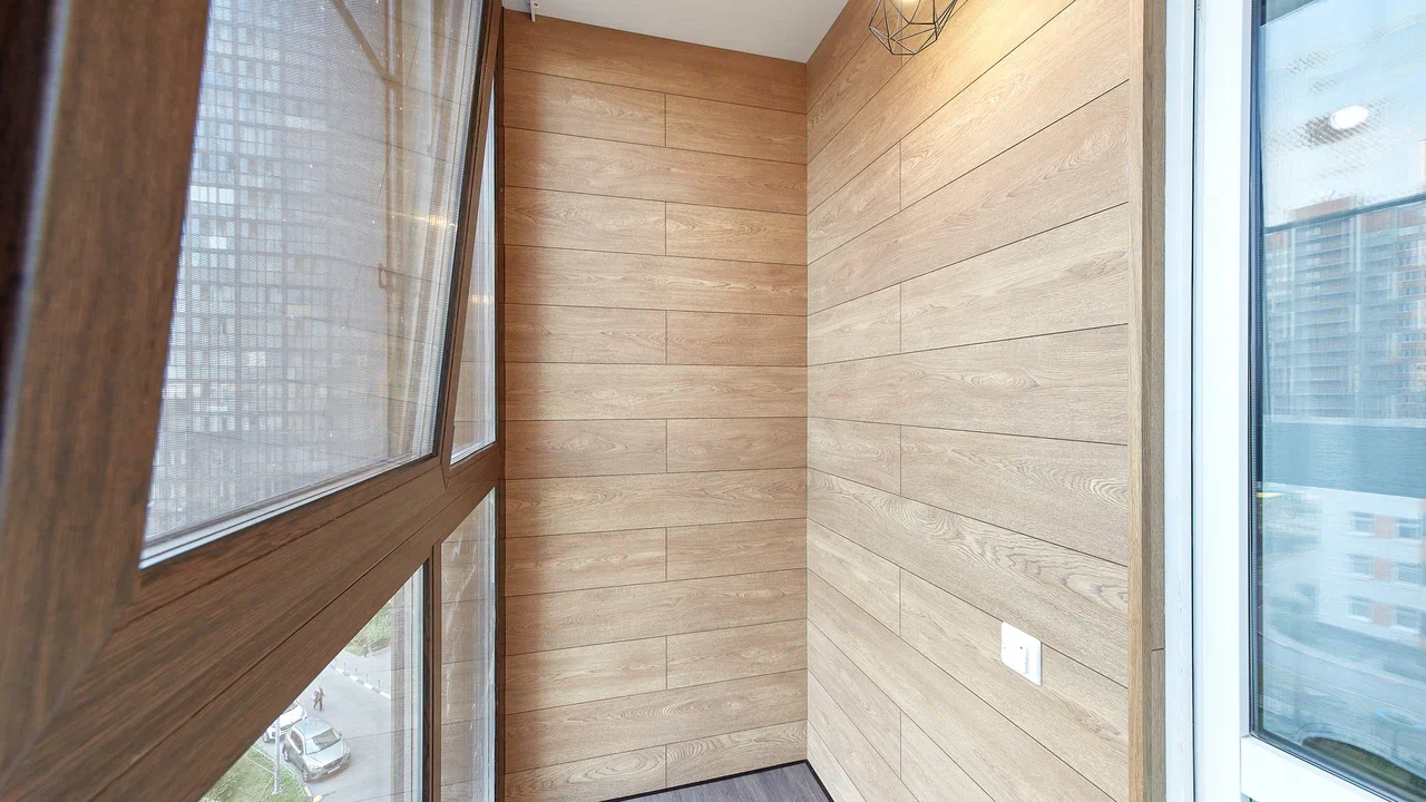 Отделка балконов под ключ в микрорайоне Климовск